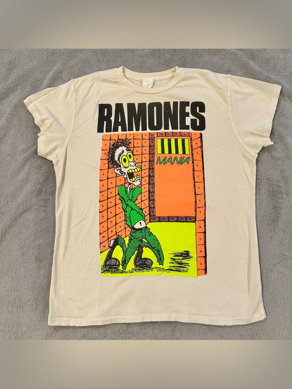 MADEWORN- Ramones Mania Graphic Tee - Rare Find!